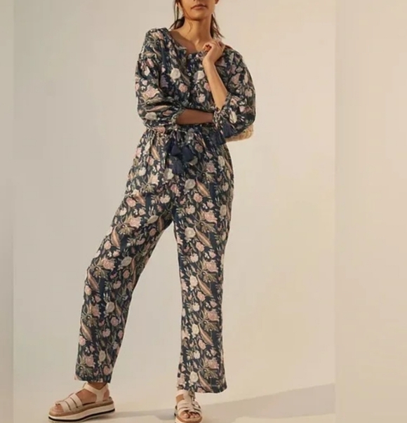Anthropologie Pants - Anthropologie dRA Messi Jumpsuit Size Small Blue Floral Oversized